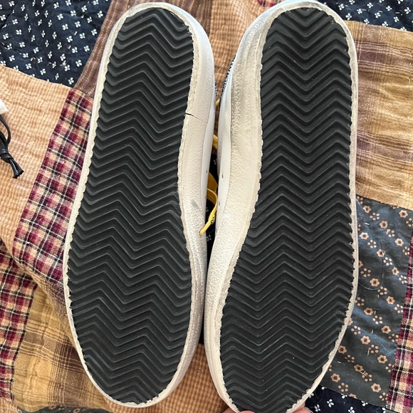 Golden Goose Sneakers - Picture 2 of 5